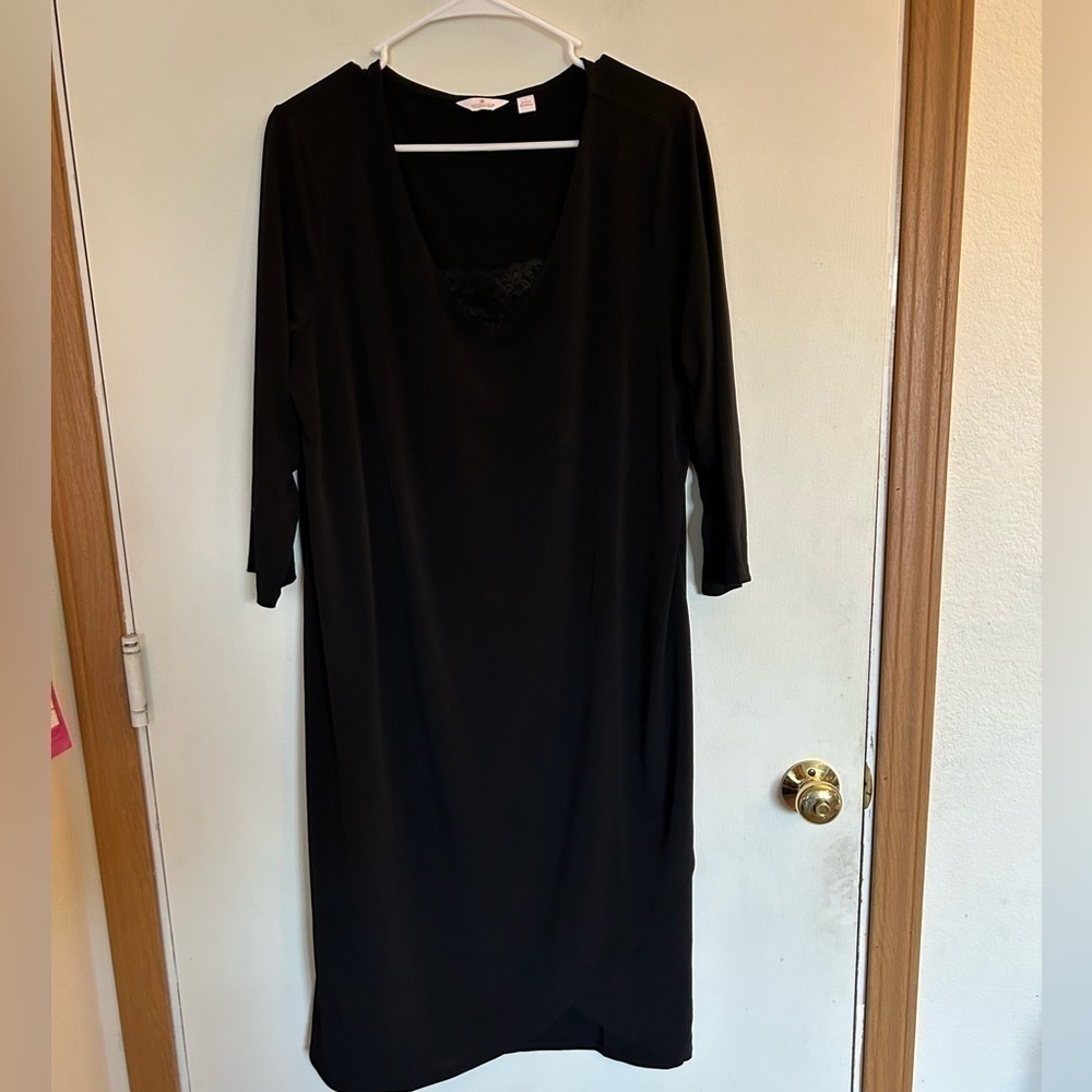 Breeziest intimately you large black, 3/4 sleeve nightgown
